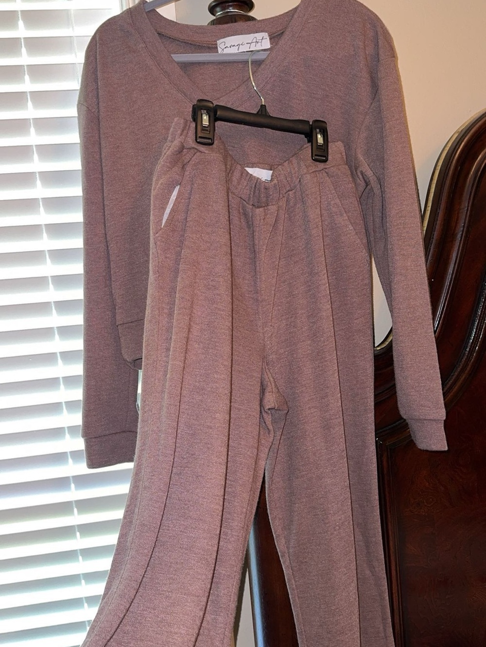 Cozy Women’s Sweater Set Set in Mauve
